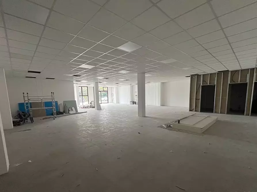 Immagine 3 di Capannone industriale in affitto  a Castelfiorentino