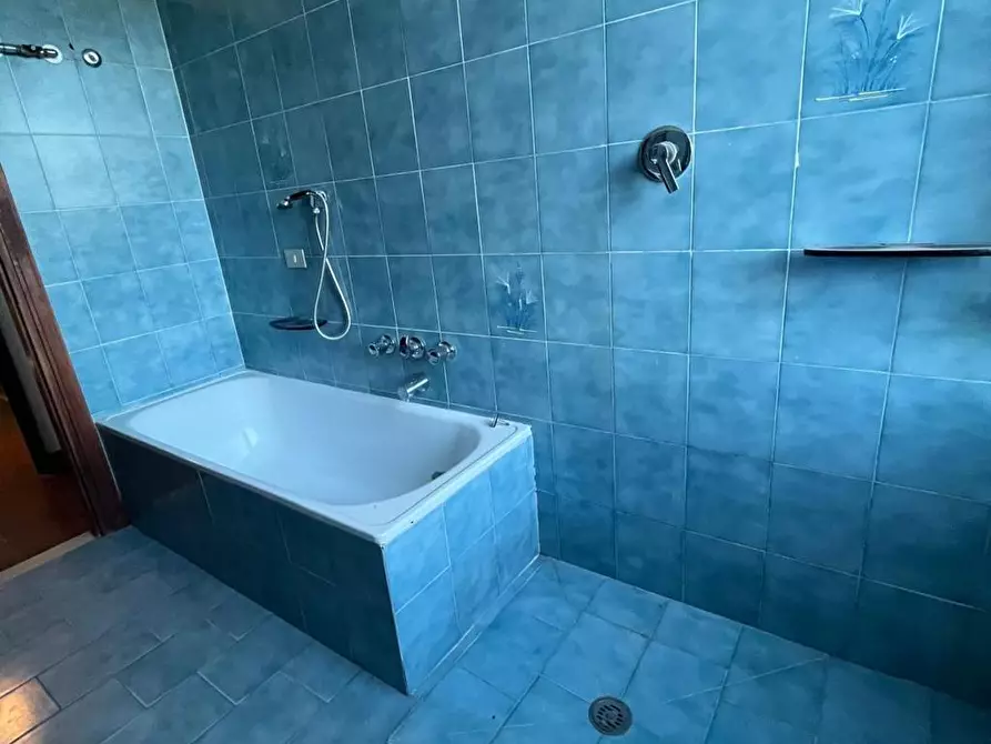 Immagine 11 di Villetta a schiera in vendita  a Capannori