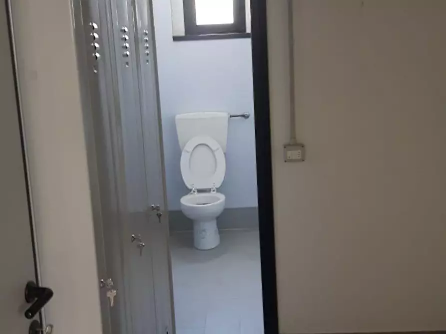 Immagine 11 di Attività artigianale in affitto  a Gambassi Terme