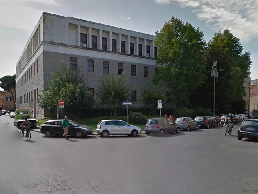 Immagine 16 di Appartamento in vendita  a Pisa