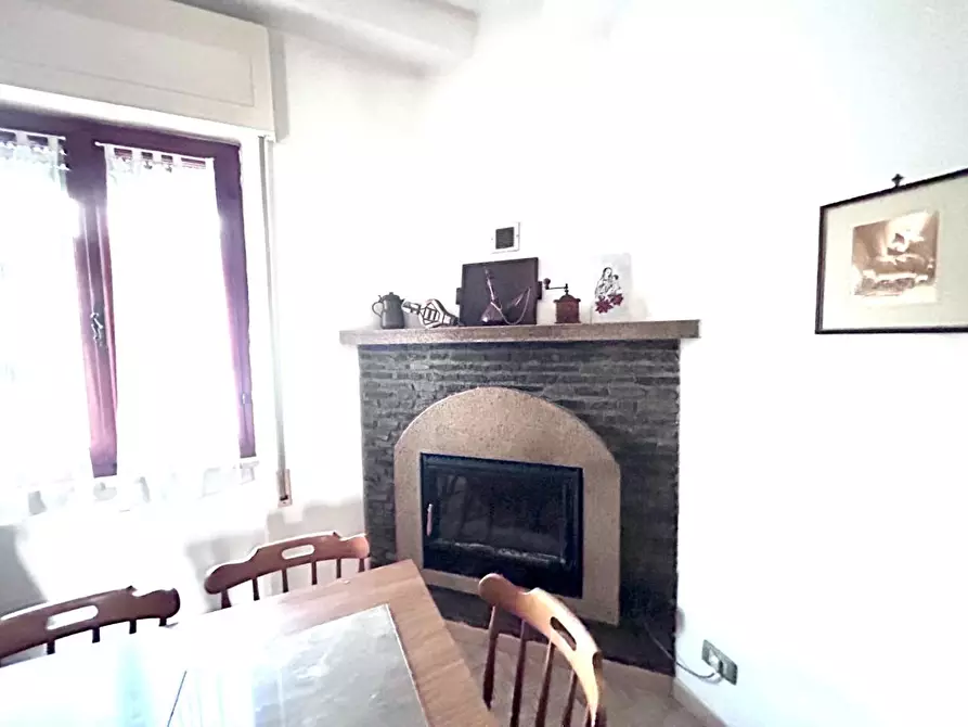 Immagine 9 di Casa indipendente in vendita  a Ortonovo