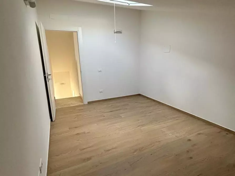 Immagine 7 di Casa bifamiliare in vendita  a San Giuliano Terme