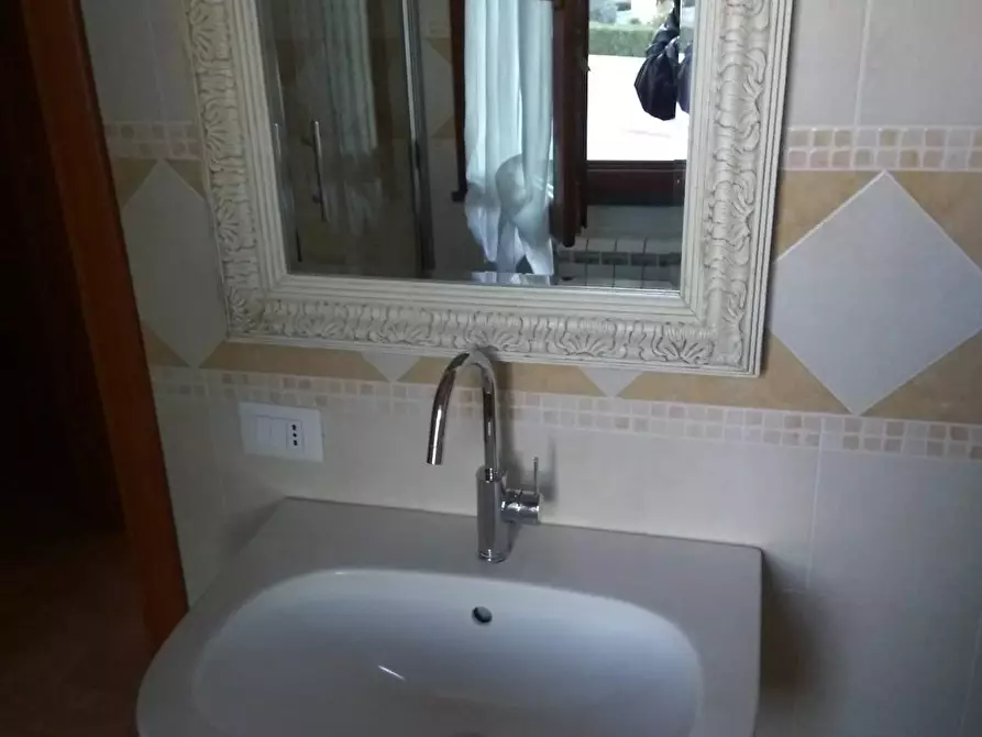 Immagine 21 di Appartamento in vendita  a Ponsacco