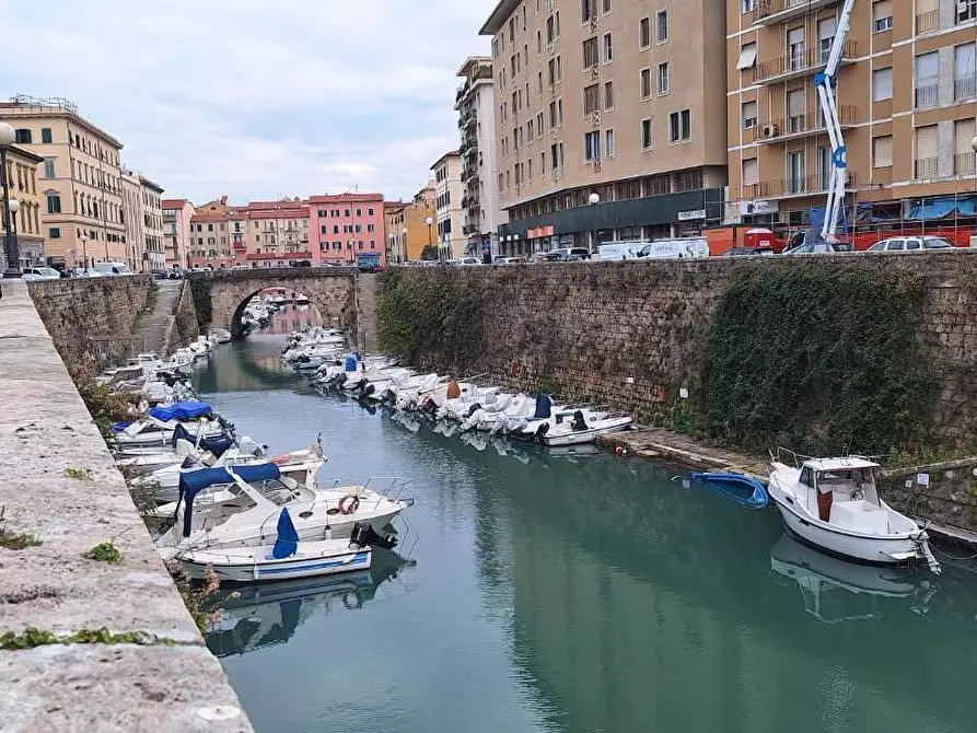 Immagine 32 di Appartamento in affitto  a Livorno