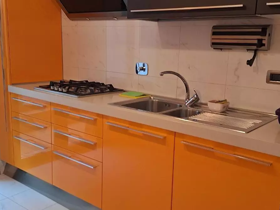 Immagine 3 di Appartamento in affitto  a Livorno