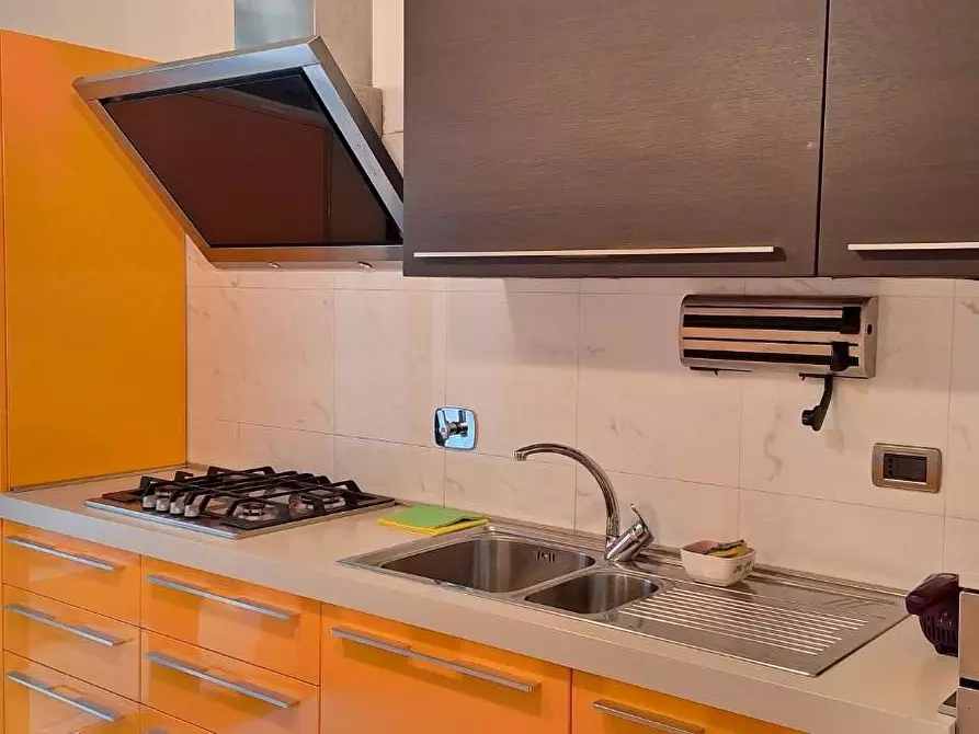 Immagine 10 di Appartamento in affitto  a Livorno