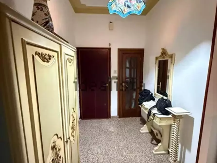 Immagine 5 di Appartamento in vendita  a Livorno