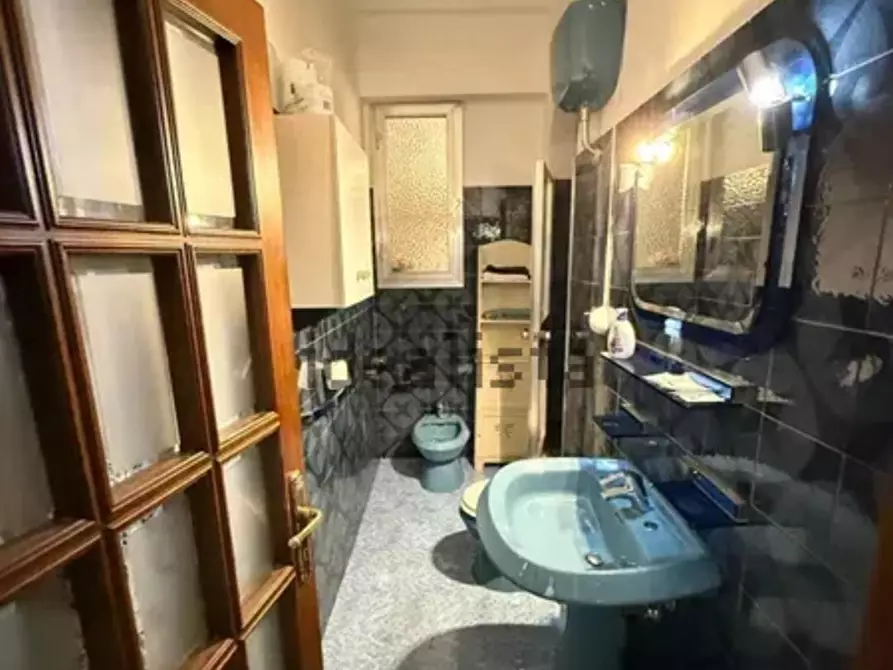 Immagine 14 di Appartamento in vendita  a Livorno