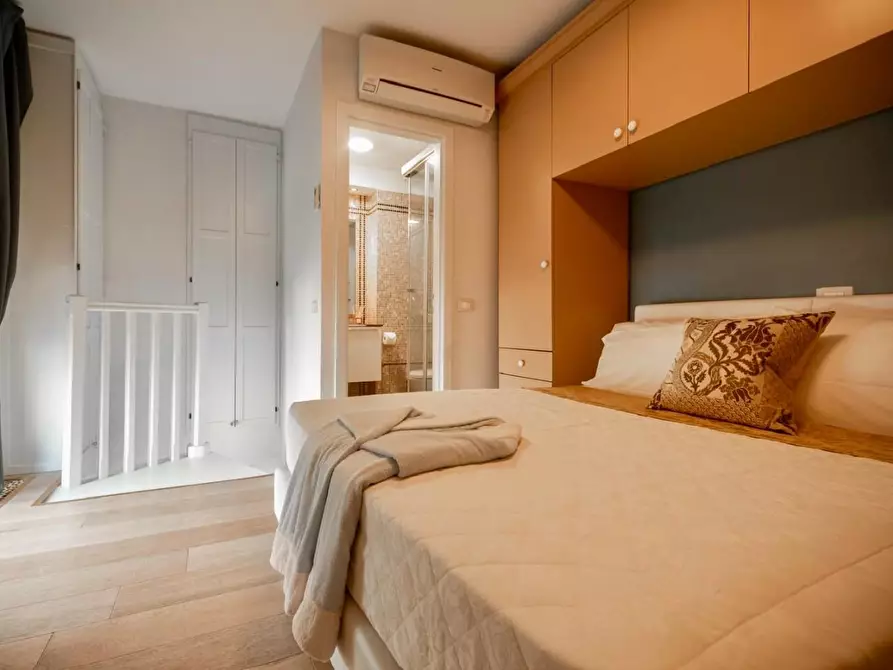 Immagine 27 di Appartamento in vendita  a Viareggio