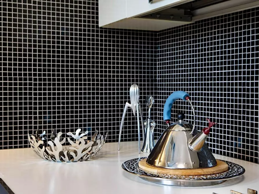 Immagine 9 di Appartamento in vendita  a Viareggio