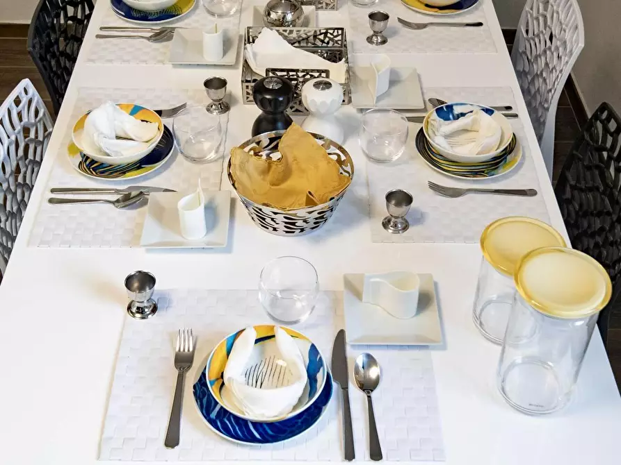 Immagine 5 di Appartamento in vendita  a Viareggio