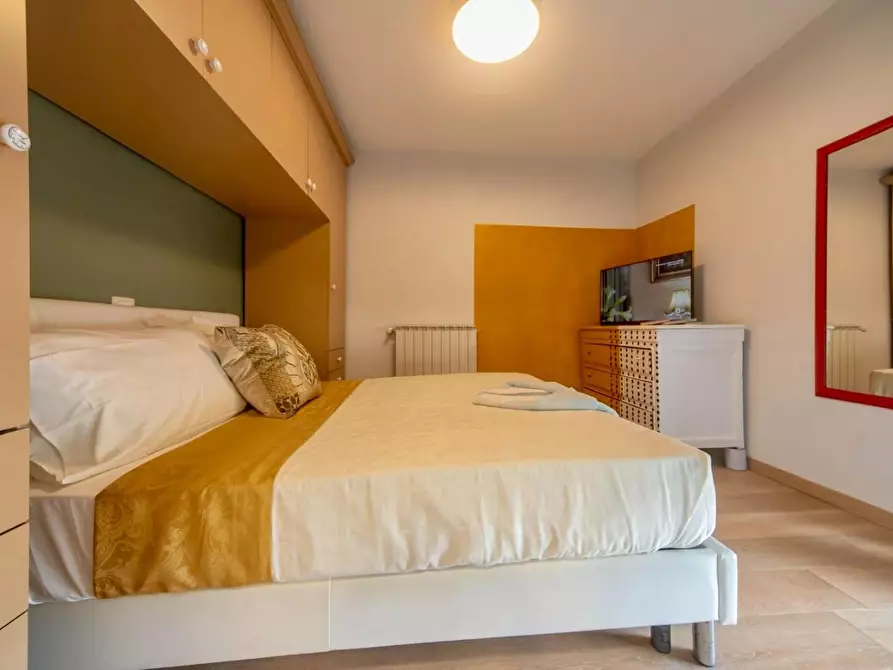 Immagine 28 di Appartamento in vendita  a Viareggio