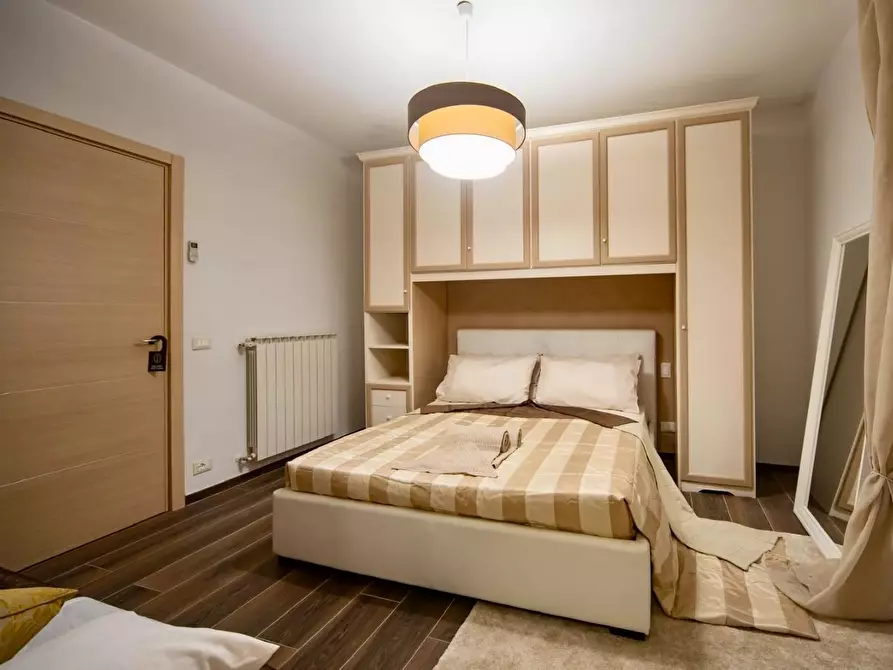 Immagine 26 di Appartamento in vendita  a Viareggio