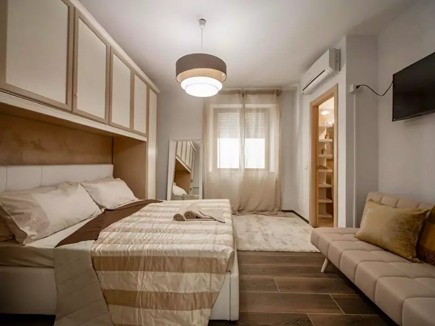 Immagine 25 di Appartamento in vendita  a Viareggio