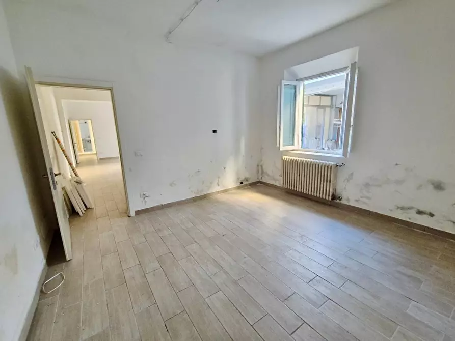 Immagine 13 di Villa in vendita  a Pisa