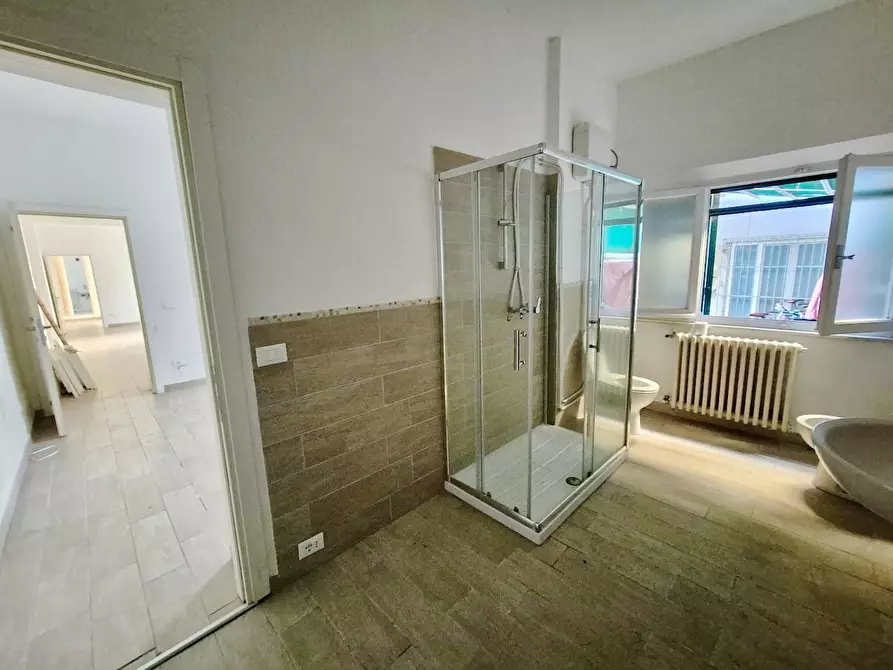 Immagine 16 di Villa in vendita  a Pisa