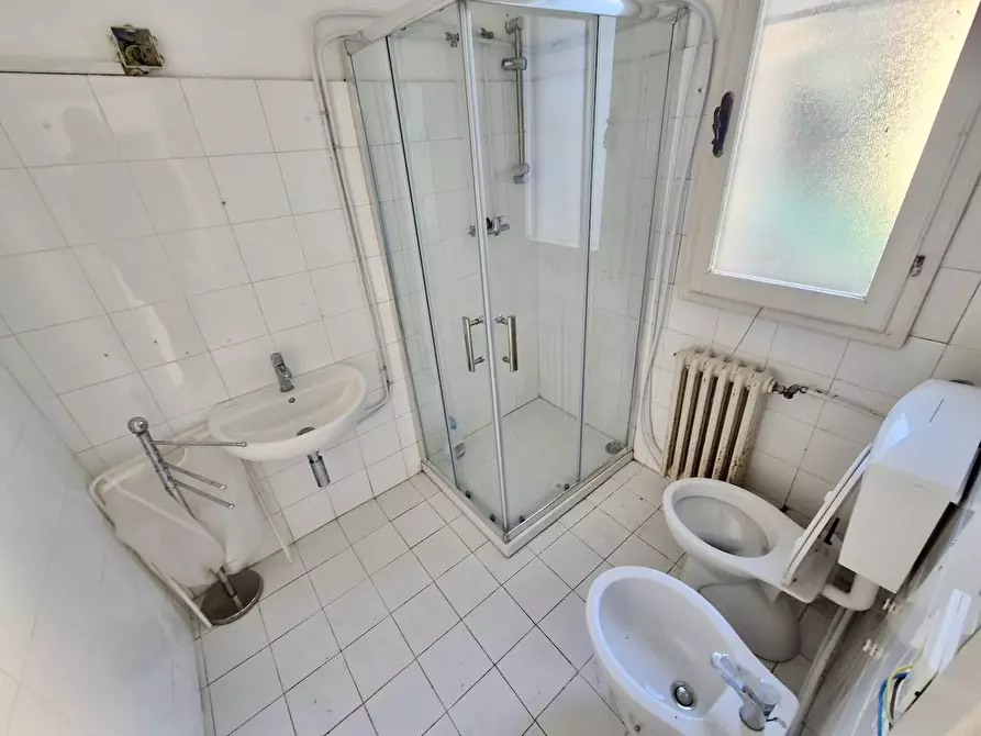 Immagine 10 di Villa in vendita  a Pisa