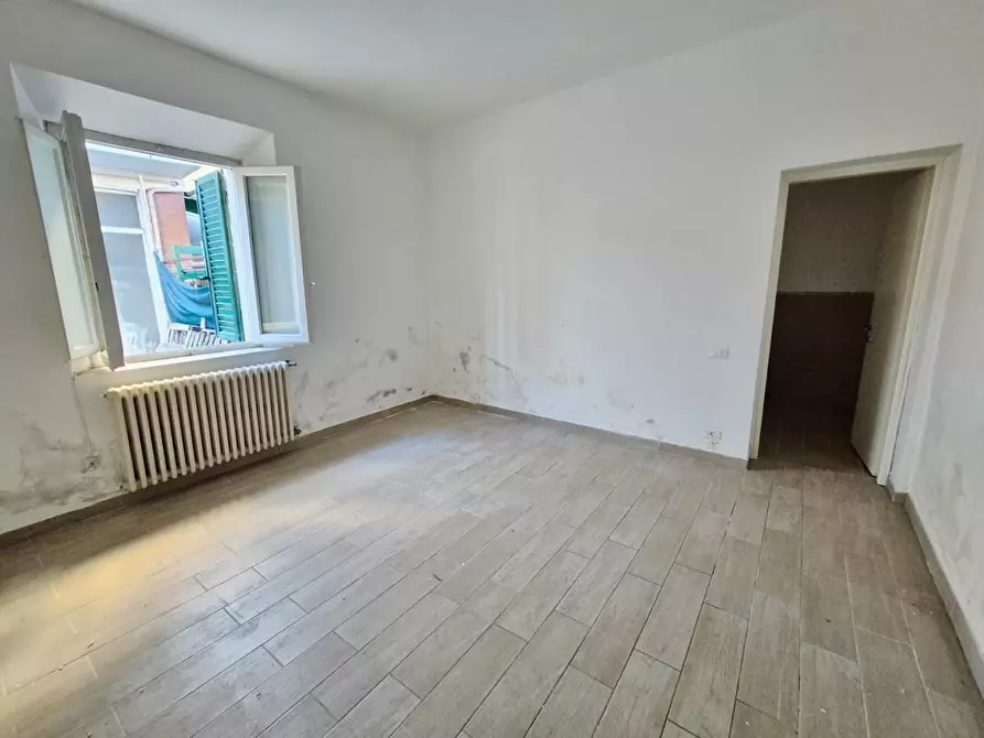 Immagine 12 di Villa in vendita  a Pisa