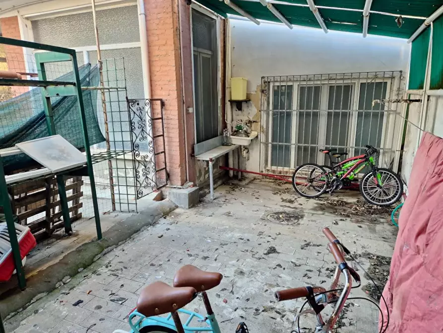 Immagine 19 di Villa in vendita  a Pisa