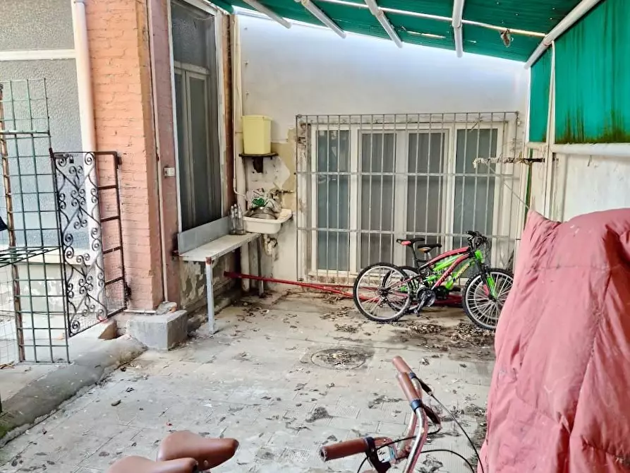 Immagine 18 di Villa in vendita  a Pisa