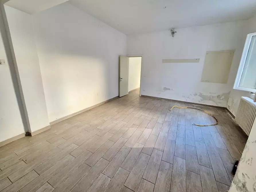 Immagine 6 di Villa in vendita  a Pisa