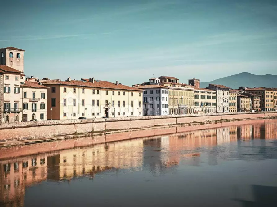 Immagine 12 di Appartamento in vendita  a Pisa