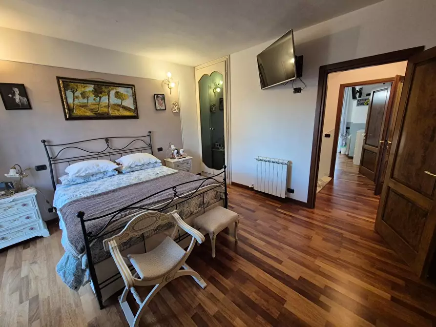 Immagine 25 di Villetta a schiera in vendita  a Carrara