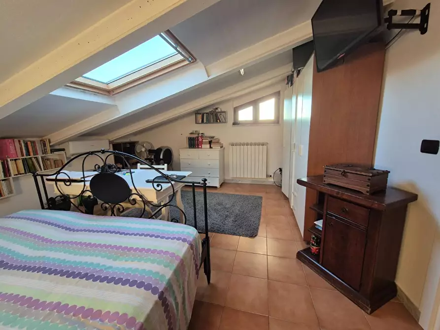 Immagine 17 di Villetta a schiera in vendita  a Carrara