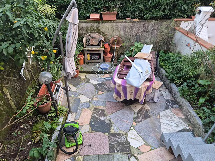 Immagine 33 di Villetta a schiera in vendita  a Carrara