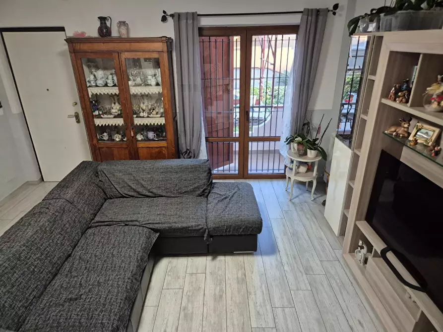 Immagine 9 di Villetta a schiera in vendita  a Carrara