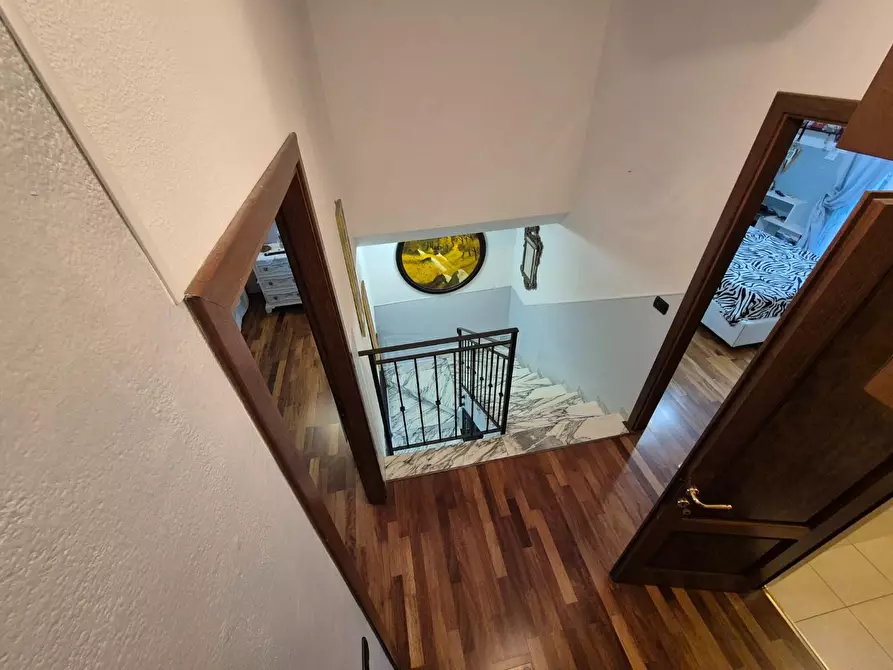 Immagine 23 di Villetta a schiera in vendita  a Carrara