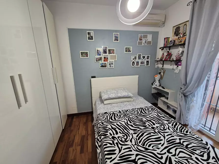 Immagine 29 di Villetta a schiera in vendita  a Carrara