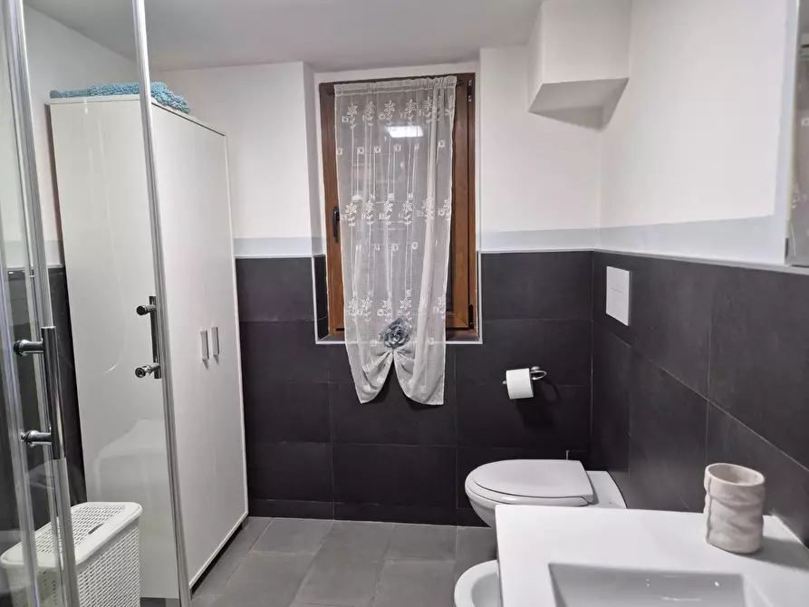 Immagine 12 di Villetta a schiera in vendita  a Carrara