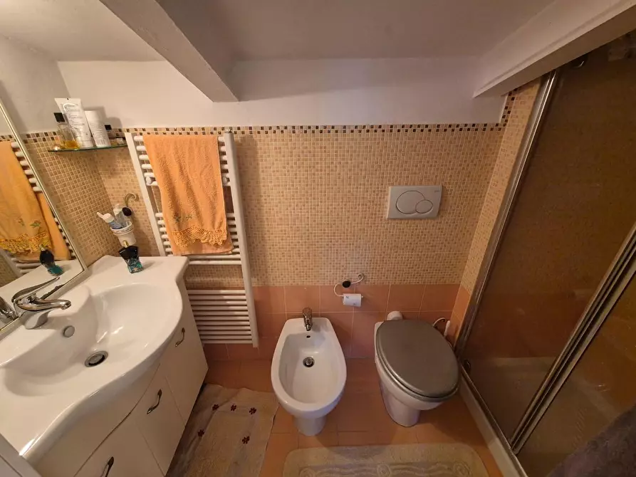 Immagine 20 di Villetta a schiera in vendita  a Carrara