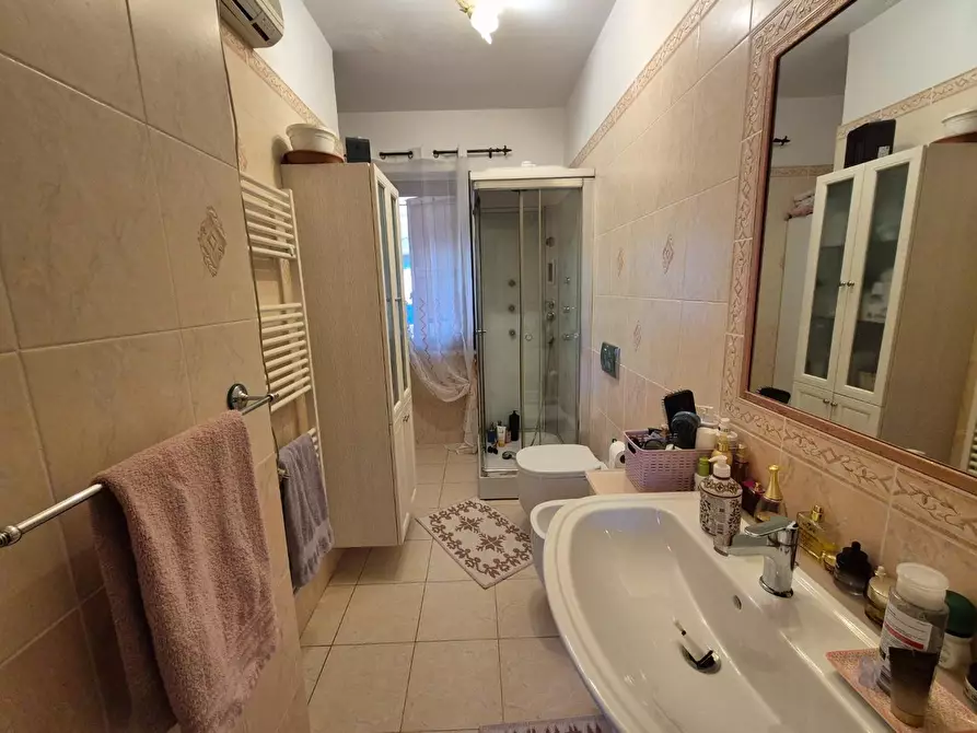 Immagine 30 di Villetta a schiera in vendita  a Carrara