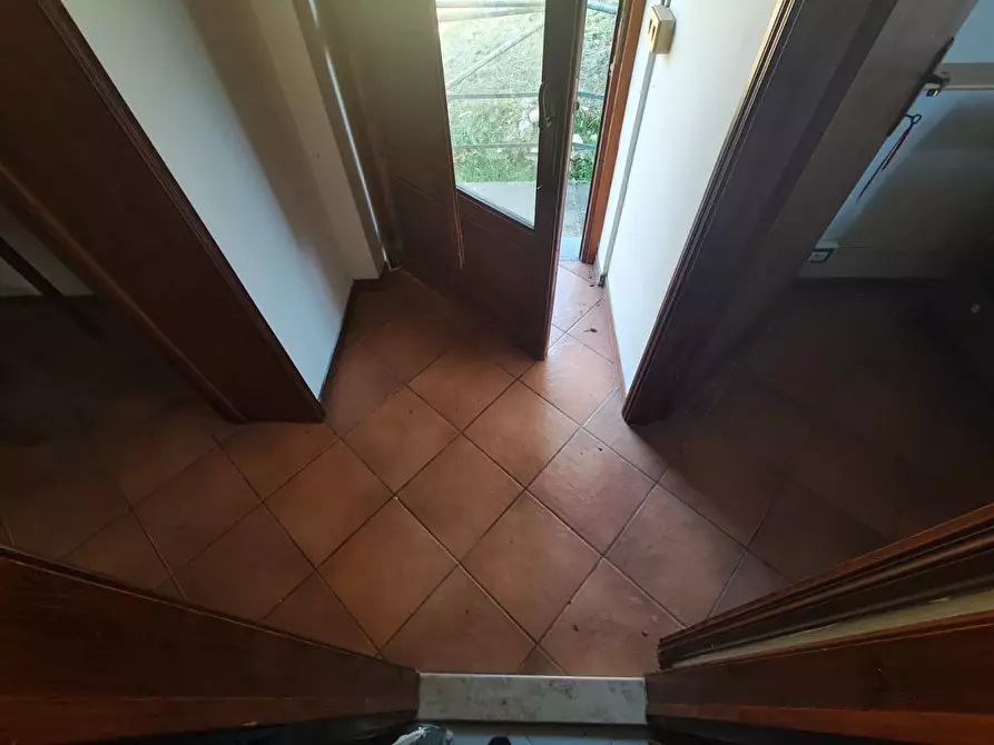 Immagine 7 di Appartamento in vendita  a Lucca