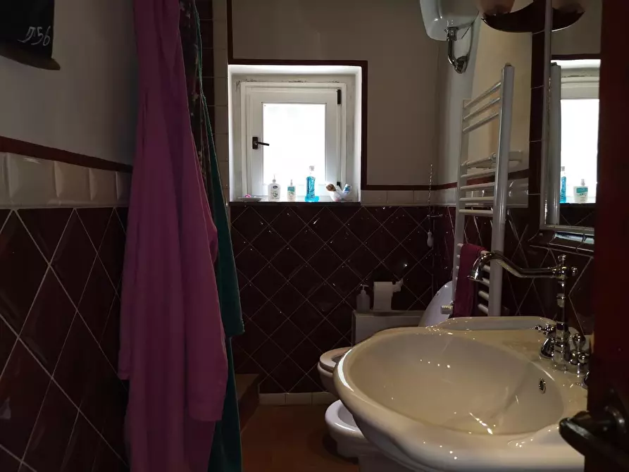 Immagine 26 di Villa in vendita  a Buti