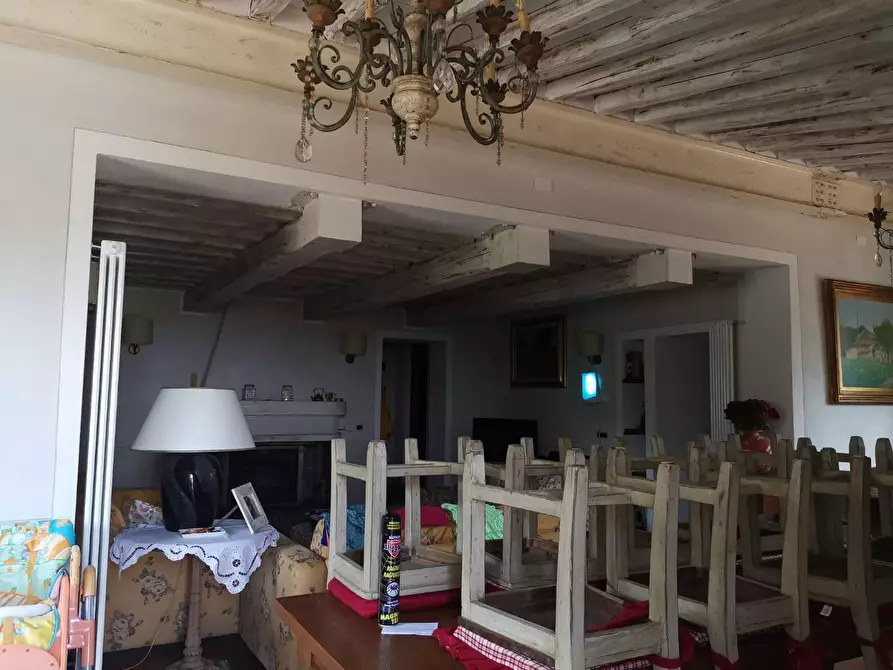 Immagine 11 di Villa in vendita  a Buti