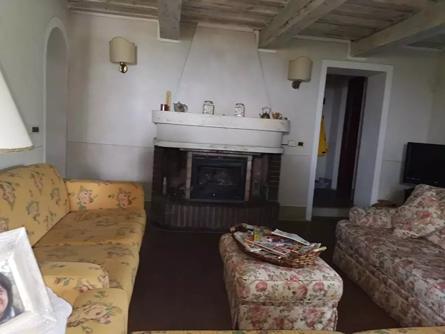 Immagine 13 di Villa in vendita  a Buti