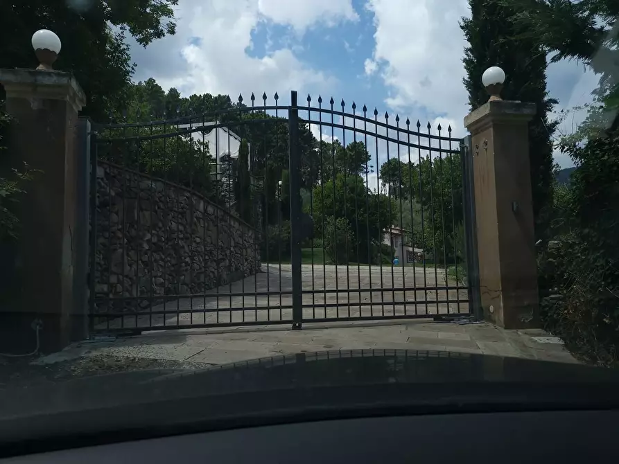 Immagine 3 di Villa in vendita  a Buti