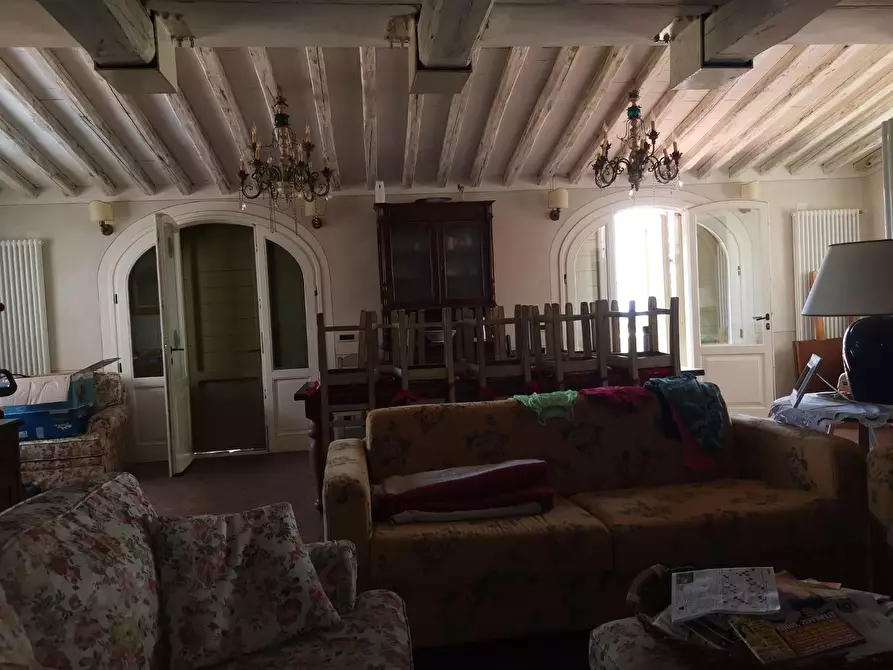 Immagine 19 di Villa in vendita  a Buti