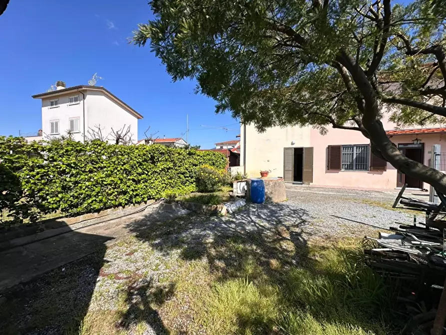 Immagine 1 di Terratetto in vendita  a Cascina