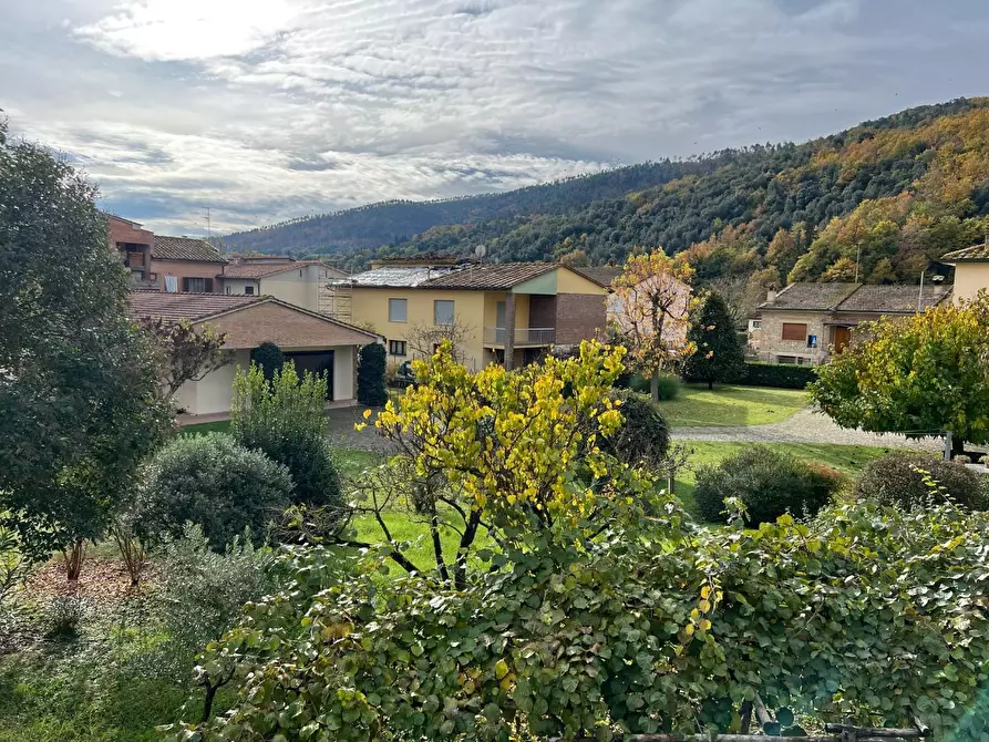 Immagine 28 di Appartamento in vendita  a Sovicille