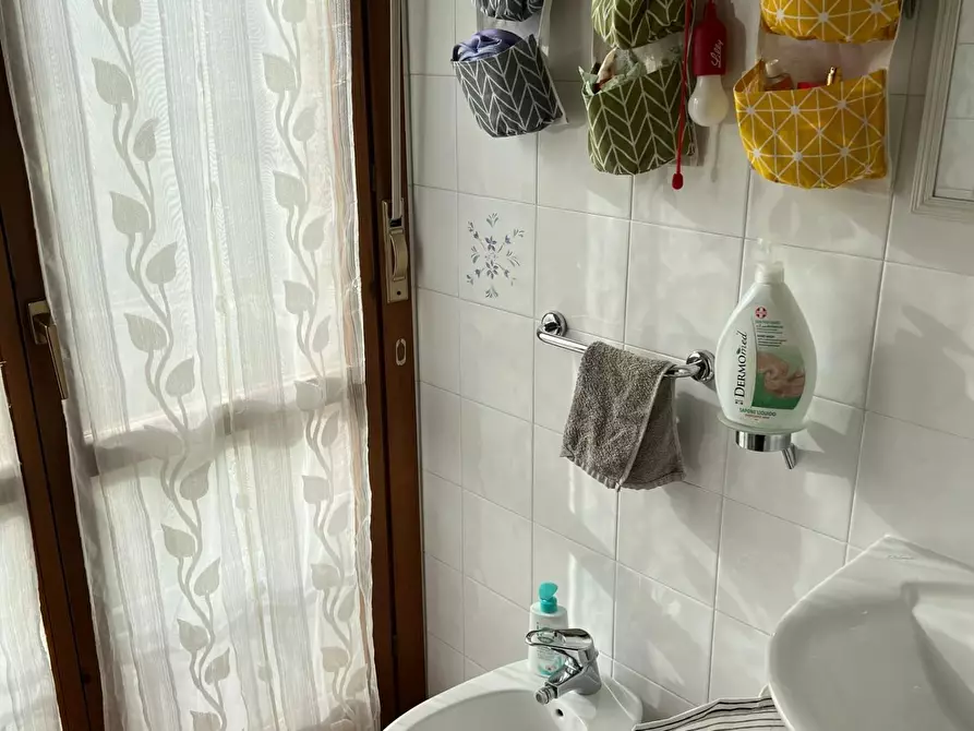 Immagine 12 di Appartamento in vendita  a Sovicille