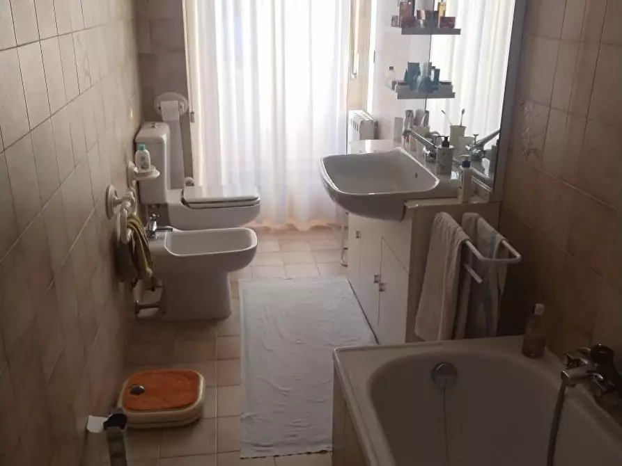 Immagine 20 di Villetta a schiera in vendita  a Massa