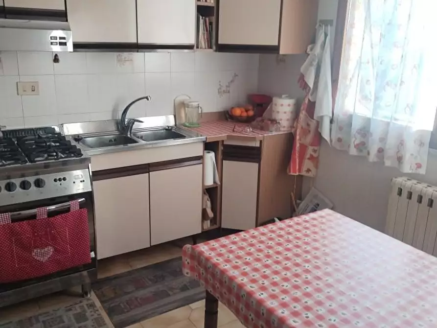 Immagine 8 di Villetta a schiera in vendita  a Massa