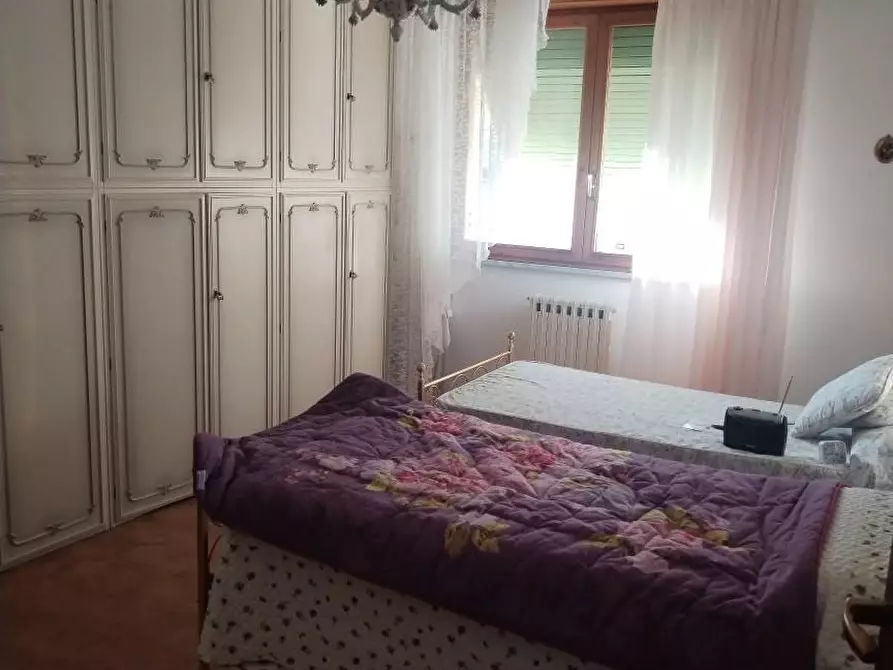 Immagine 16 di Villetta a schiera in vendita  a Massa