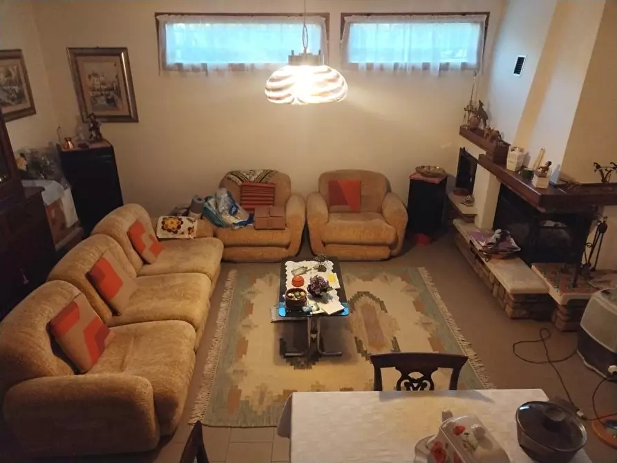 Immagine 22 di Villetta a schiera in vendita  a Massa