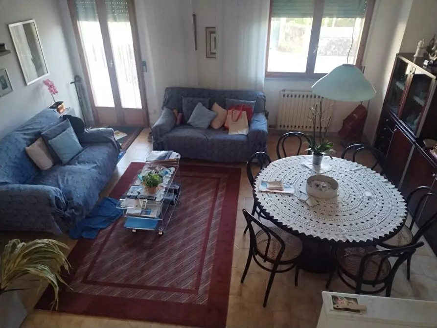 Immagine 3 di Villetta a schiera in vendita  a Massa