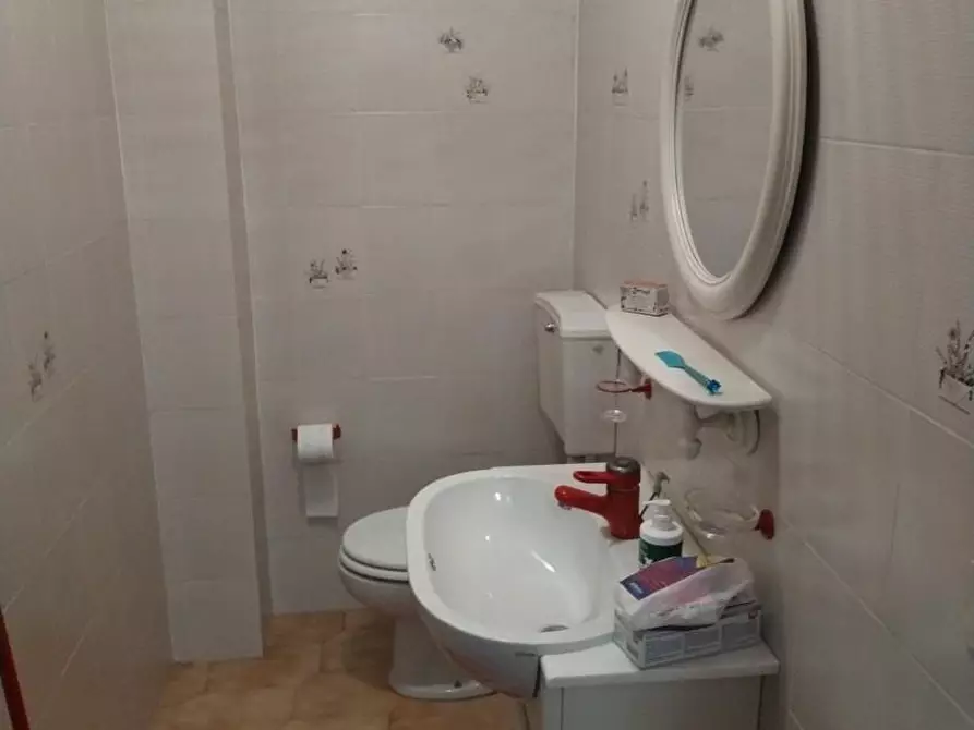 Immagine 27 di Villetta a schiera in vendita  a Massa